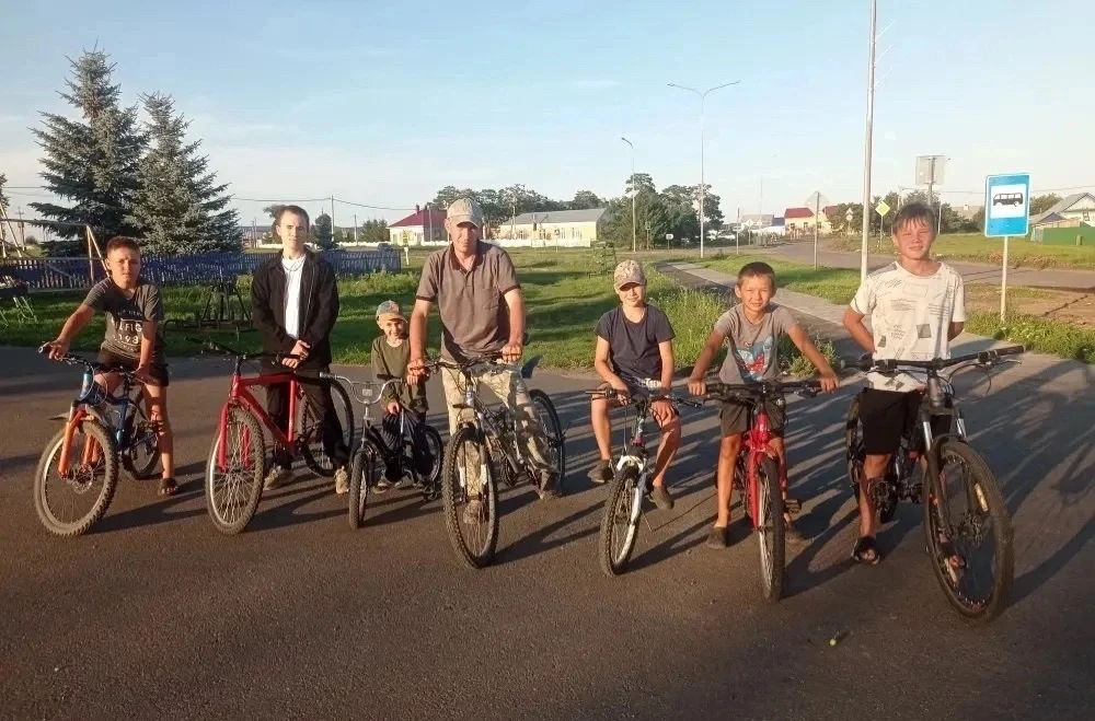 🚴‍♀️Велопробег по сельским поселениям набирает обороты! 
☀️Сегодня состоялся очередной заезд в с. С