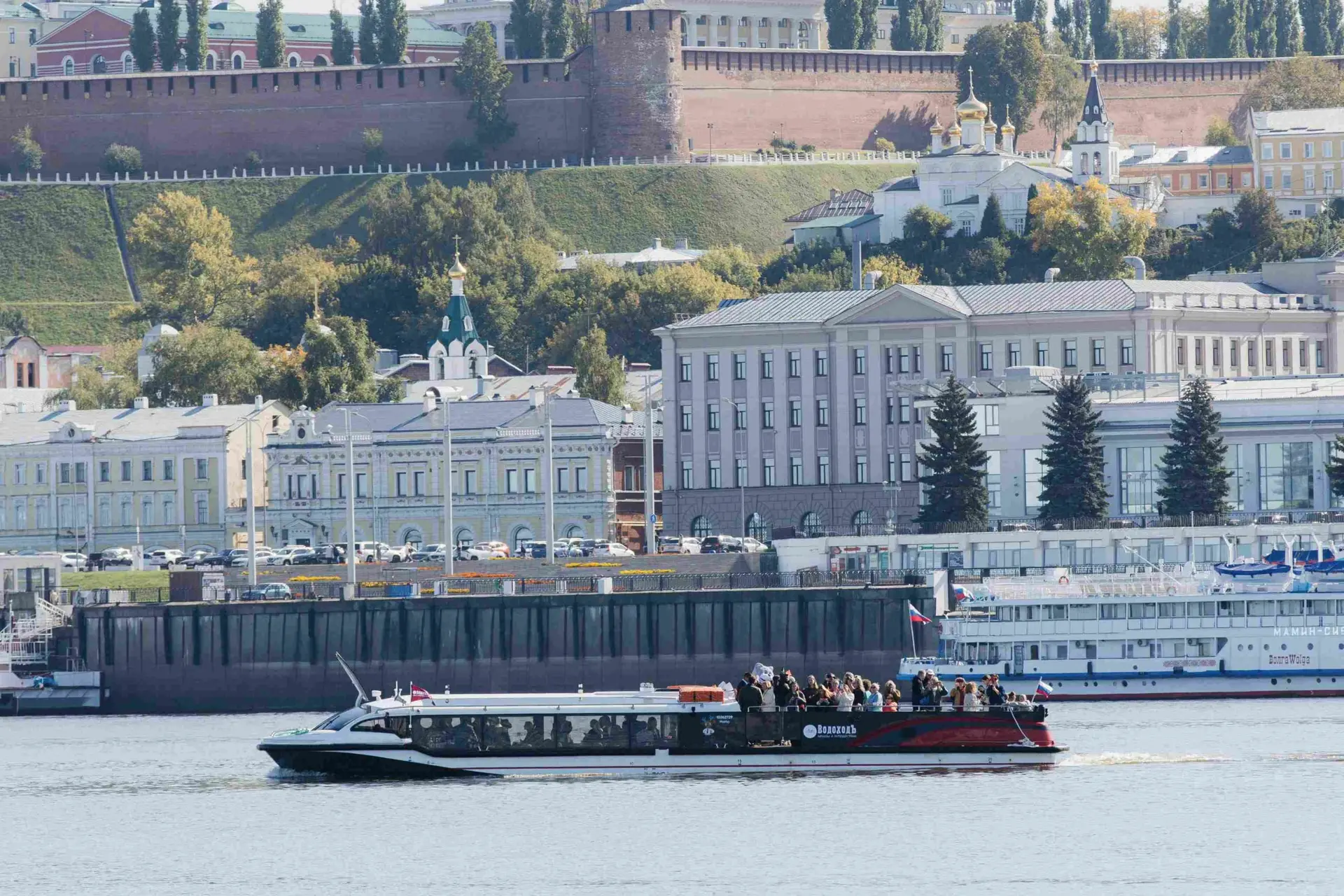 Новый речной маршрут на электросудне запущен в Нижнем Новгороде