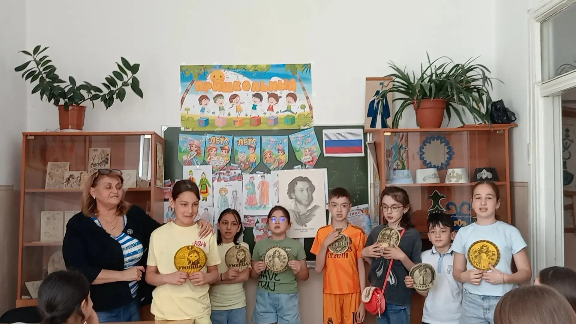 Пушкинский день в лагере «Панорама» — погрузились в волшебство сказок! 


Сегодня мы отпраздновали д