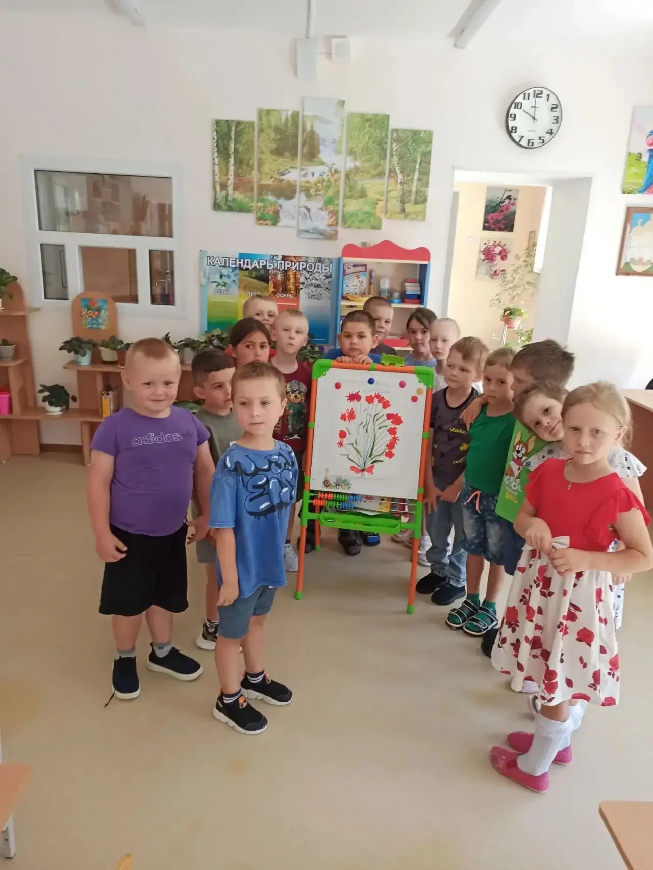 В детском саду был тематический " День ветеранов боевых действий".  Ребята в группе "Непоседы" послу