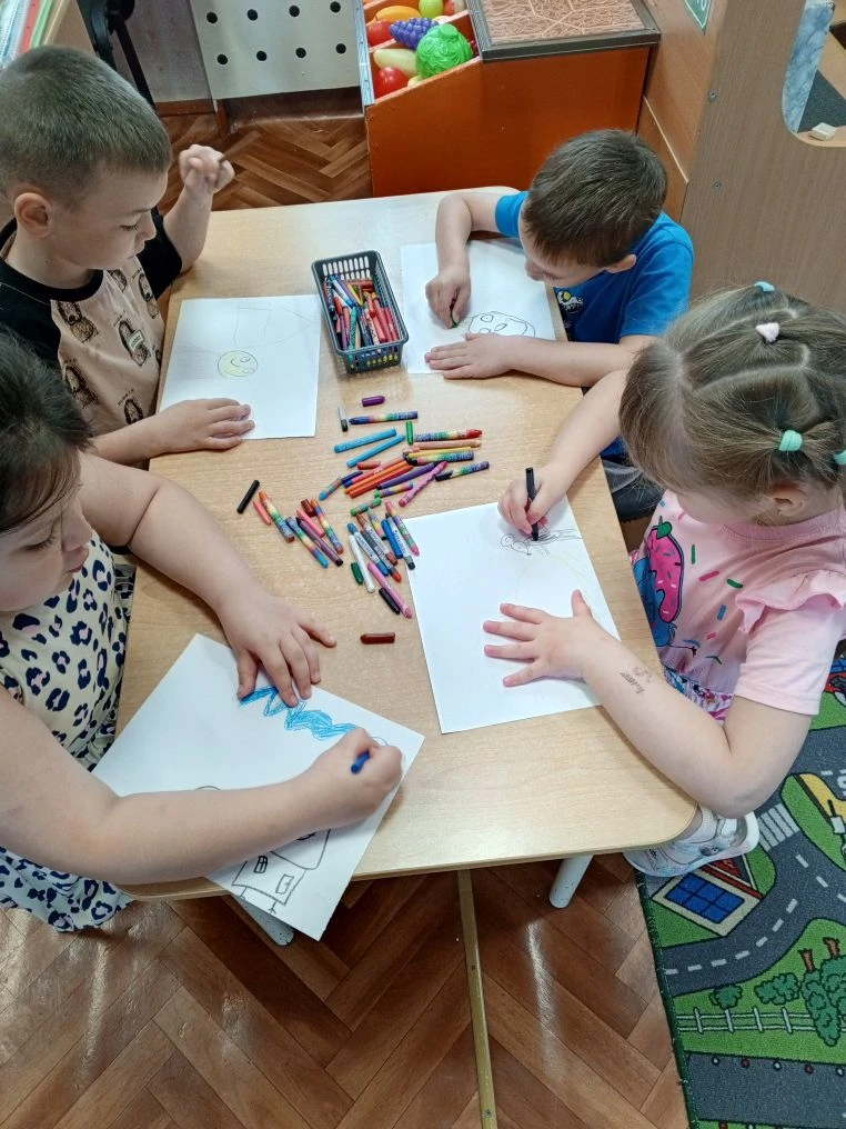 🐝 **Группа «Пчёлки»: Международный день сказок** 📚