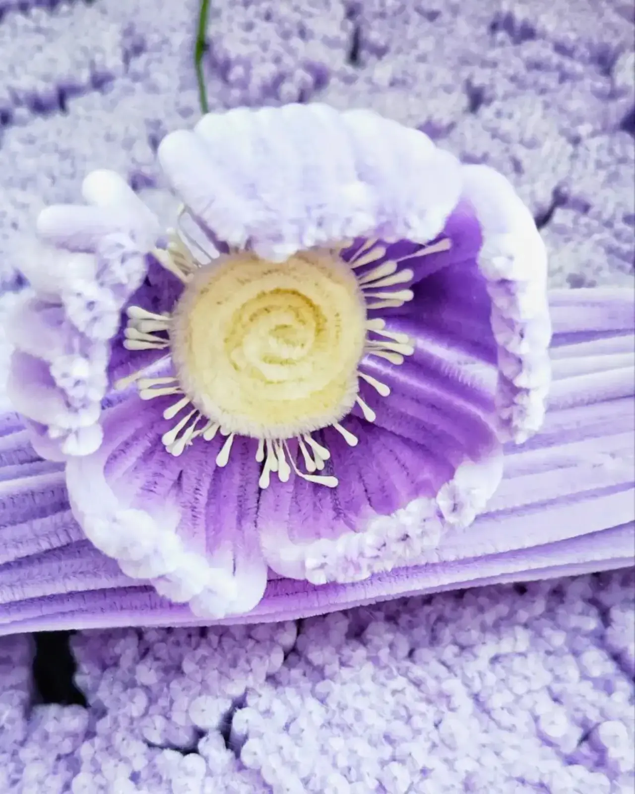 Добро пожаловать в мир творчества из синельной проволоки 🌸✨  Здесь вы найдёте цветы из синельной про