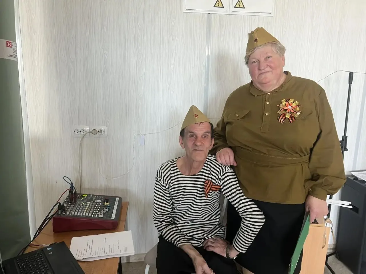 В Доме социального обслуживания состоялся праздничный концерт, посвященный Дню Победы.
