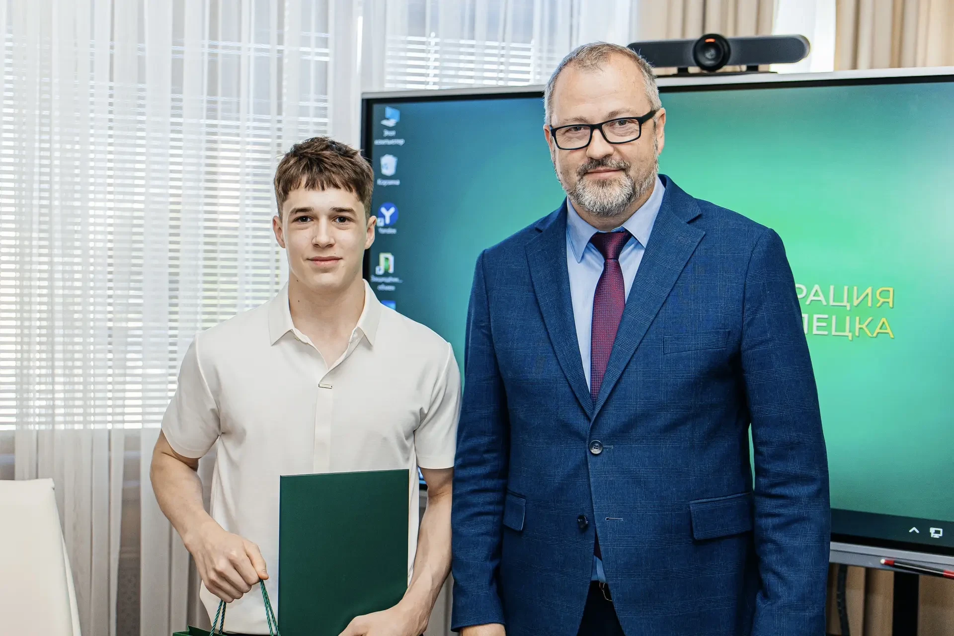 Мэр Липецка поздравил гимнаста Илью Мусина и его тренеров с вице-чемпионством Европы