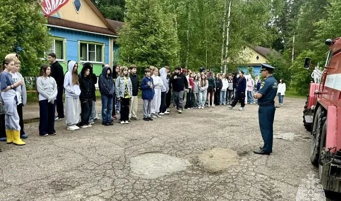 Пожарные провели обучение детей правилам безопасности

Сотрудники 39 пожарно-спасательной части орга