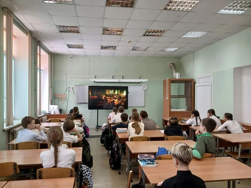 🗣️ «Разговоры о важном»: что значит работать в команде?  Сегодня в нашей школе прошло внеурочное зан
