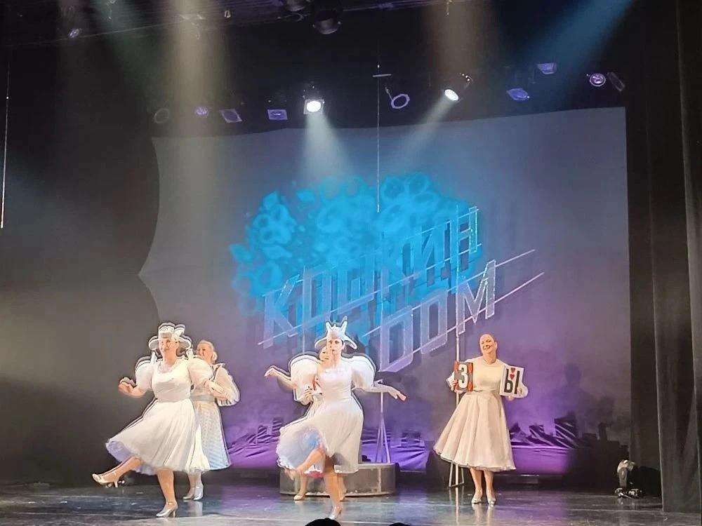 "ВНЕШКОЛЬНЫЕ МЕРОПРИЯТИЯ"🎭🏛🎬🎪  24 апреля в начальной школе был день театра. Ребята 1-А (кл.рук. Суга