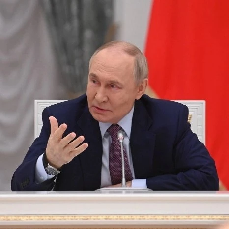Путин связал тарифы ЖКХ с доходами россиян