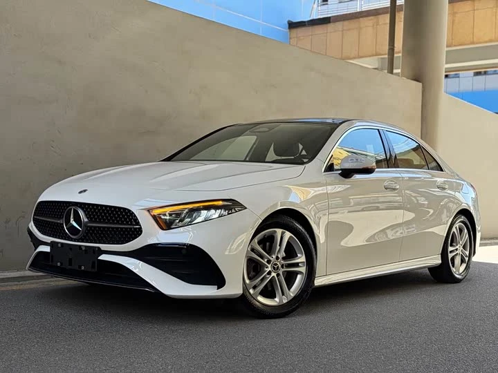 ✅В ПРОДАЖЕ 🚗2023 Mercedes-Benz A-Class A 180 L🇨🇳