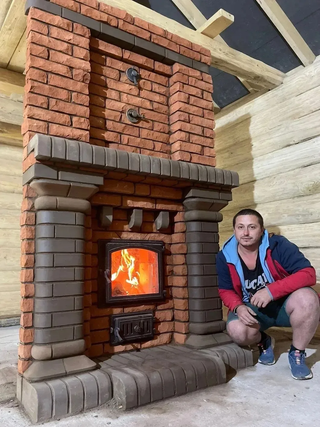 Выложил камин, который будет согревать уютный дом 🔥