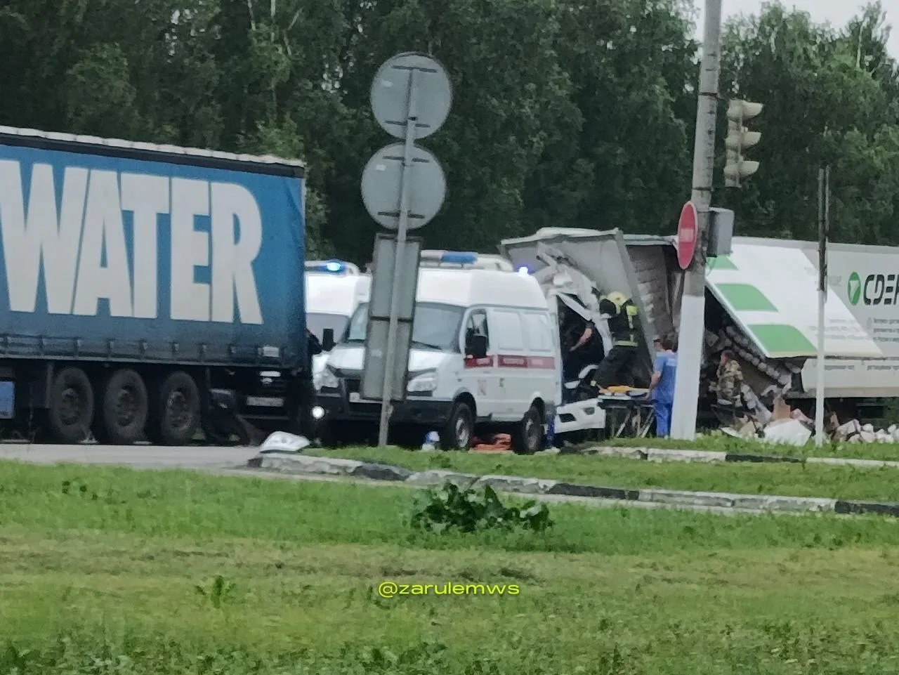 На трассе М7 на выезде из Чебоксар фура попала в аварию — движение затруднено 

ЧП Чебоксары | Подпи