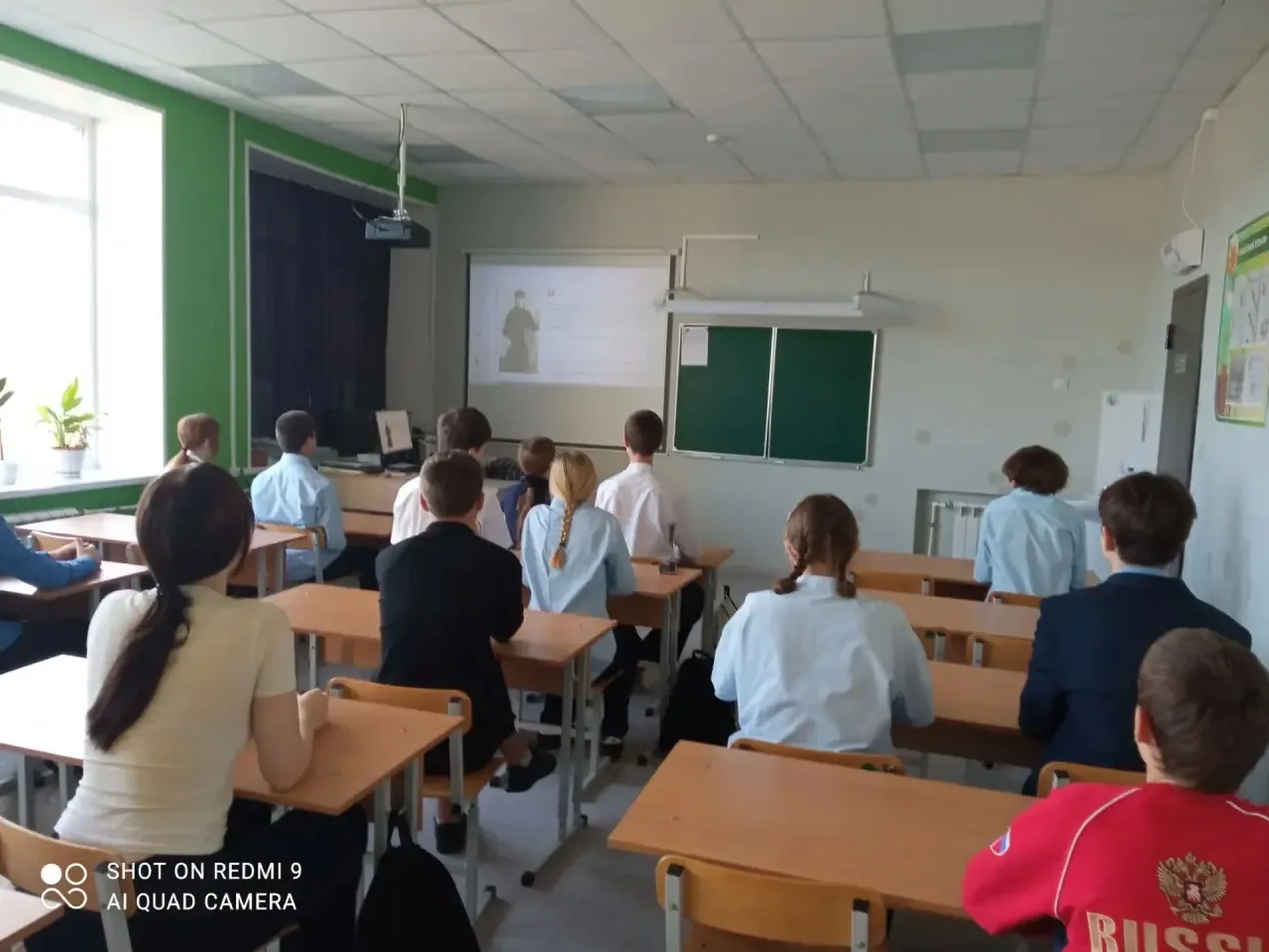Еженедельные торжественные линейки в школе с. Поселки это не просто традиция, а важный ...
