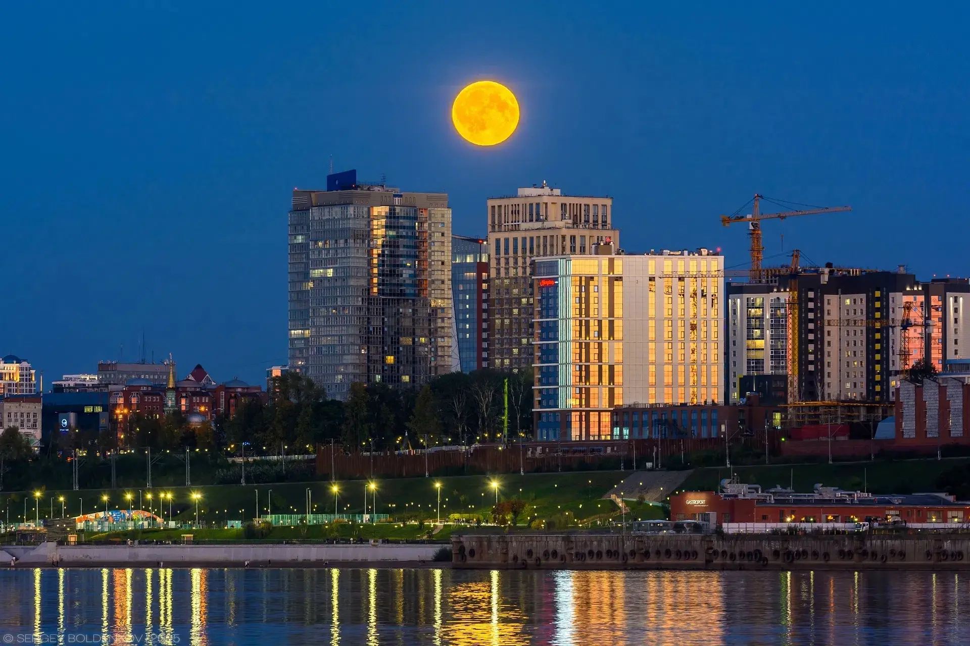 🌕 Полнолуние
