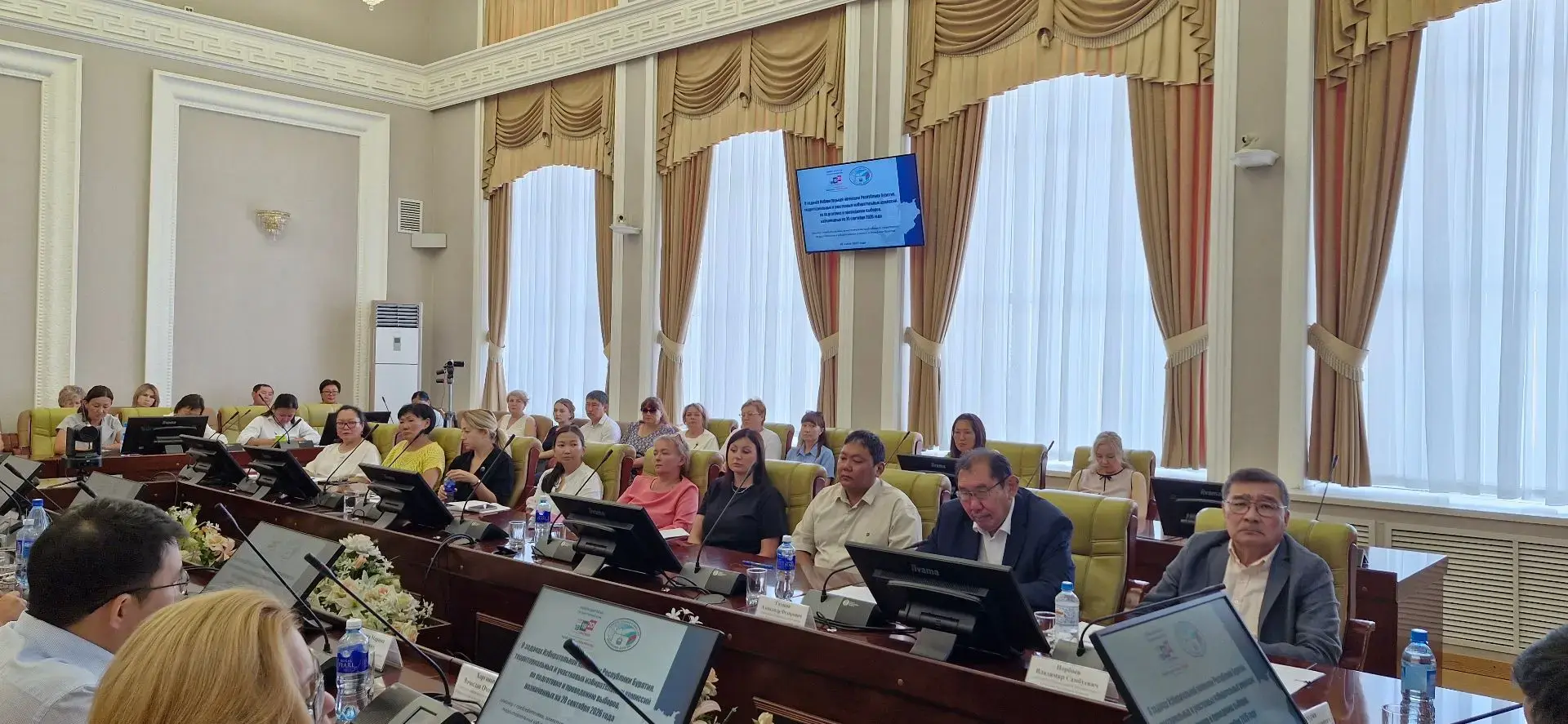 В Республике Бурятия состоялся семинар с руководителями территориальных избирательных комиссий

29 и