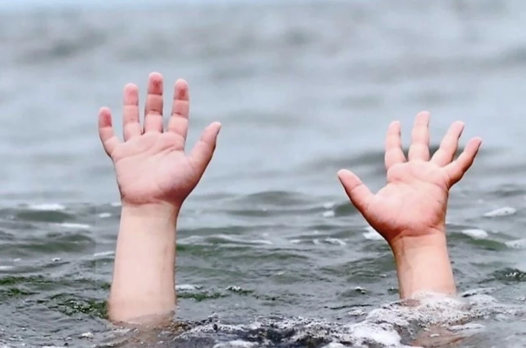 ‼️ Детям ЗАПРЕЩЕНО одним находиться около водоёмов и в водоемах без постоянного контроля родителей и