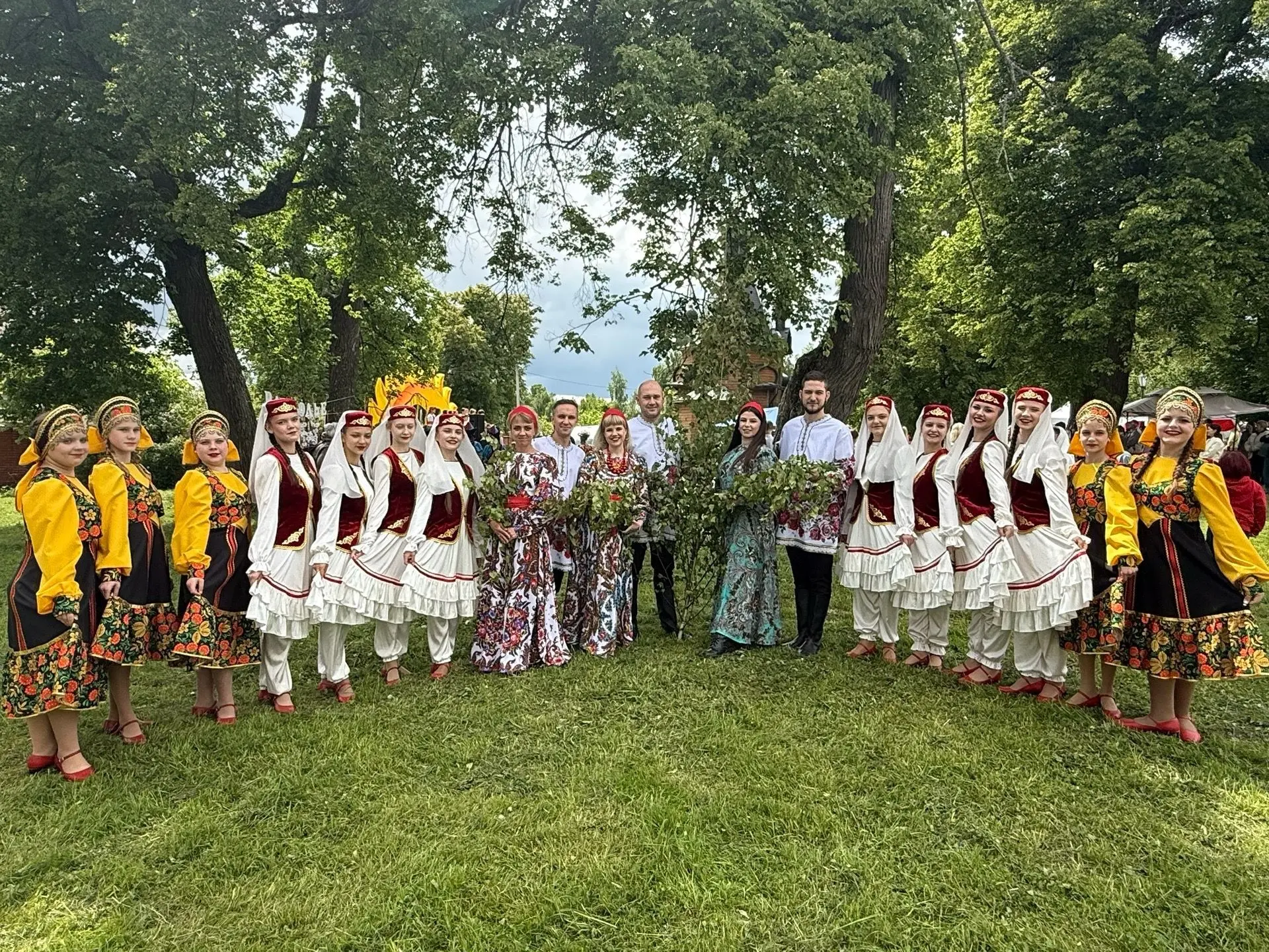 Наши в Троицком! Песни и танцы на фестивале «Раздолье» ☀️
