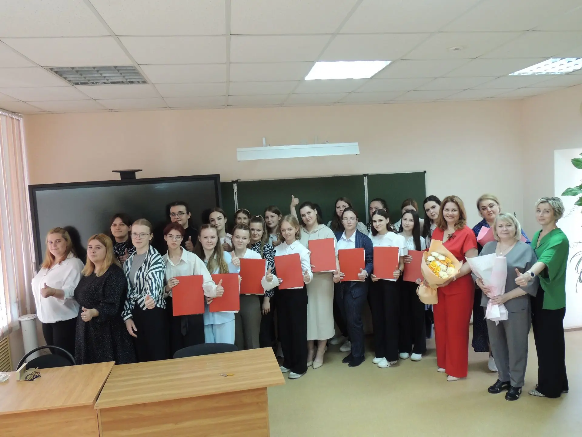 💥Выпускницы 41 группы полностью завершили своё обучение, подтвердив как теоретические знания, так и