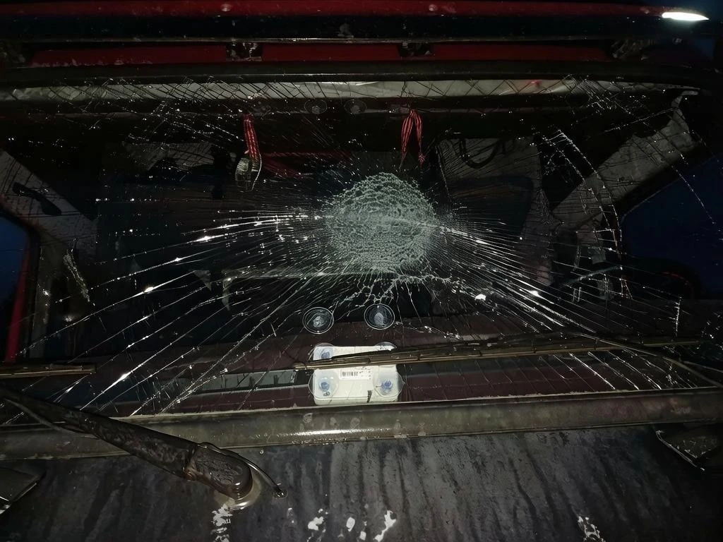 От подписчика:

Подростки совсем ошалели! На Серовском тракте в районе поселка Евстюниха под Нижним 