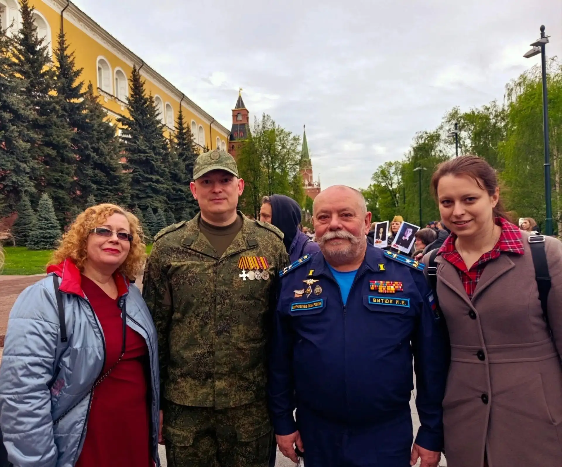 Сегодня мы поздравляем с днём рождения поэта-фронтовика, нашего защитника, члена Союза ...