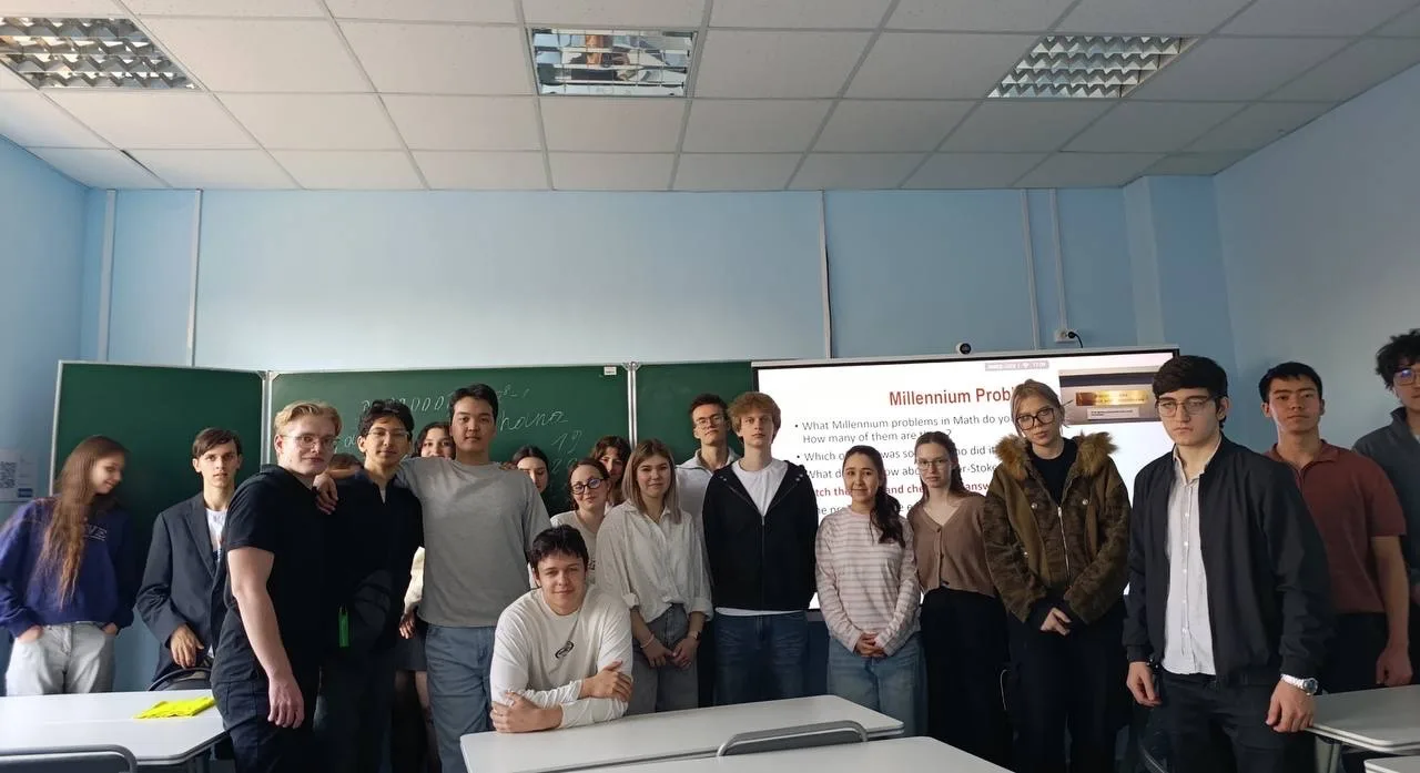 📽️Клуб любителей кино на Физмате набирает популярность! По просьбе студентов состоялось уже целых дв