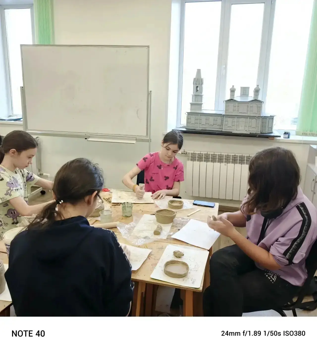 Первый класс преподавателя Исилькульской детской художественной школы Зенковой Т.В.  на...
