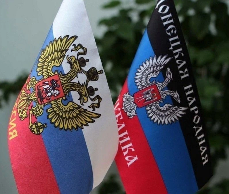 Рабочая неделя в сфере образования началась с церемонии поднятия Государственного флага...