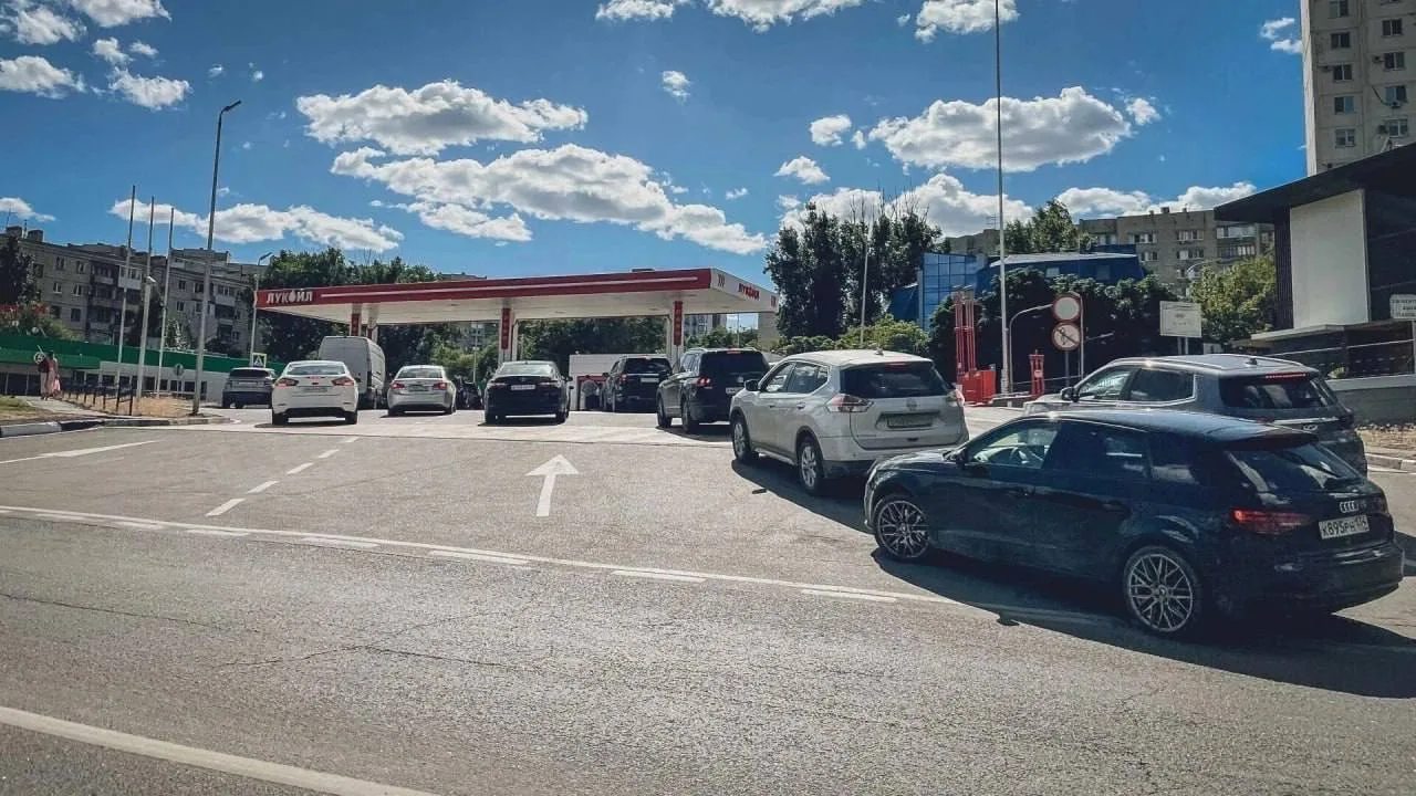 ⛽️ В городе сохраняются серьёзные проблемы с топливом