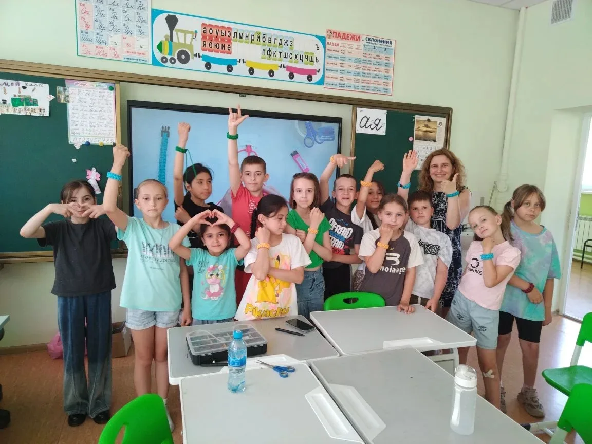 Сегодняшний день в школьном лагере был насыщен событиями!

Пока юные экологи шли по своему маршруту,