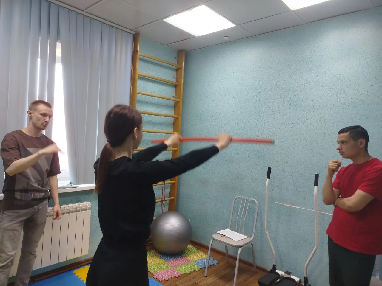 Внимание! В эту субботу у нас принимает методист ЛФК! Если кому удобно в выходной день ...