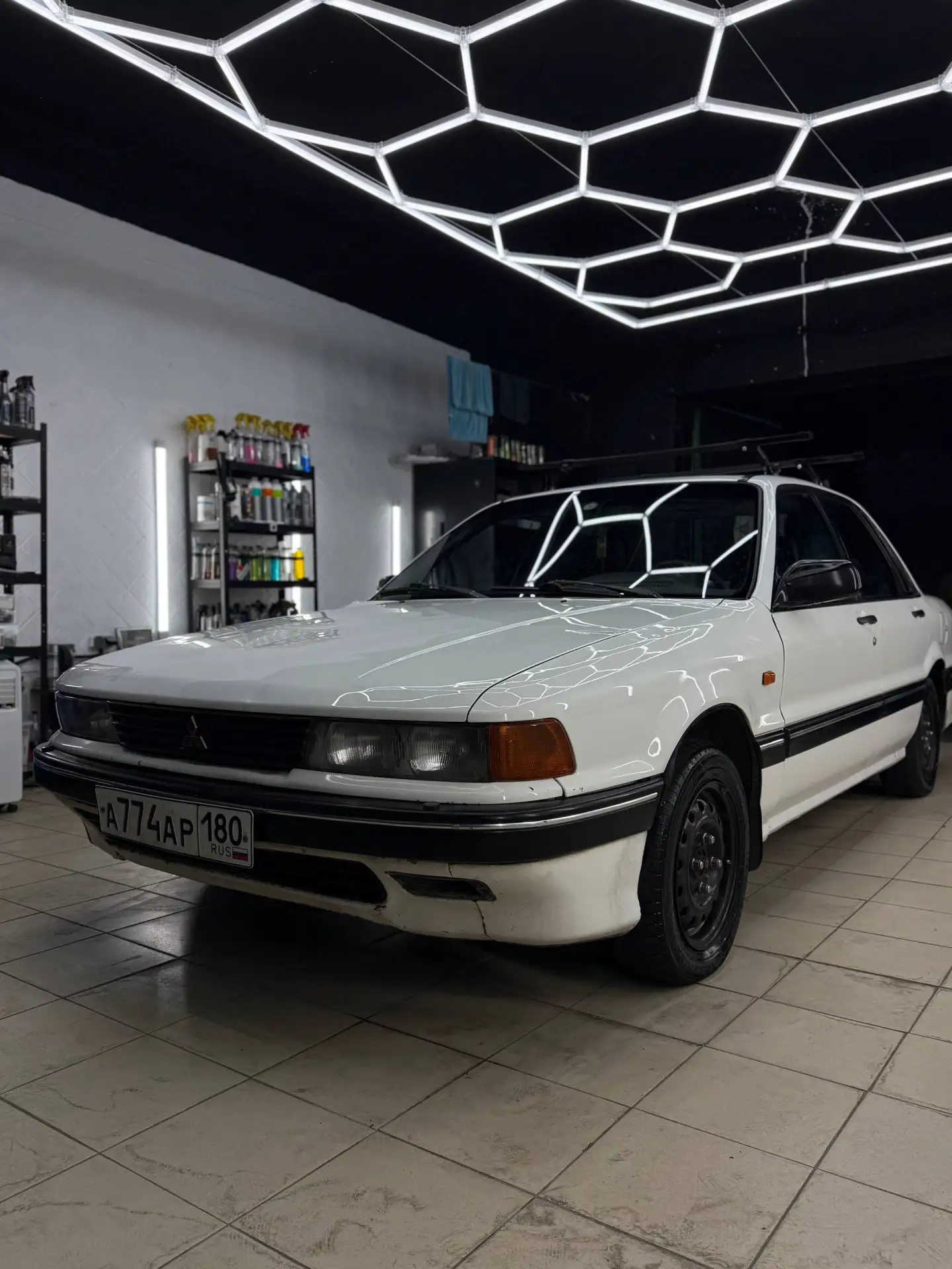 Продам Mitsubishi galant 1988 1.8 МТ