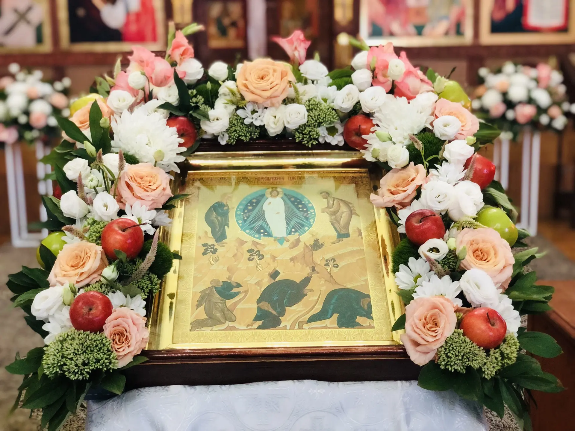 С ПРАЗДНИКОМ ПРЕОБРАЖЕНИЯ ГОСПОДНЯ!✨
