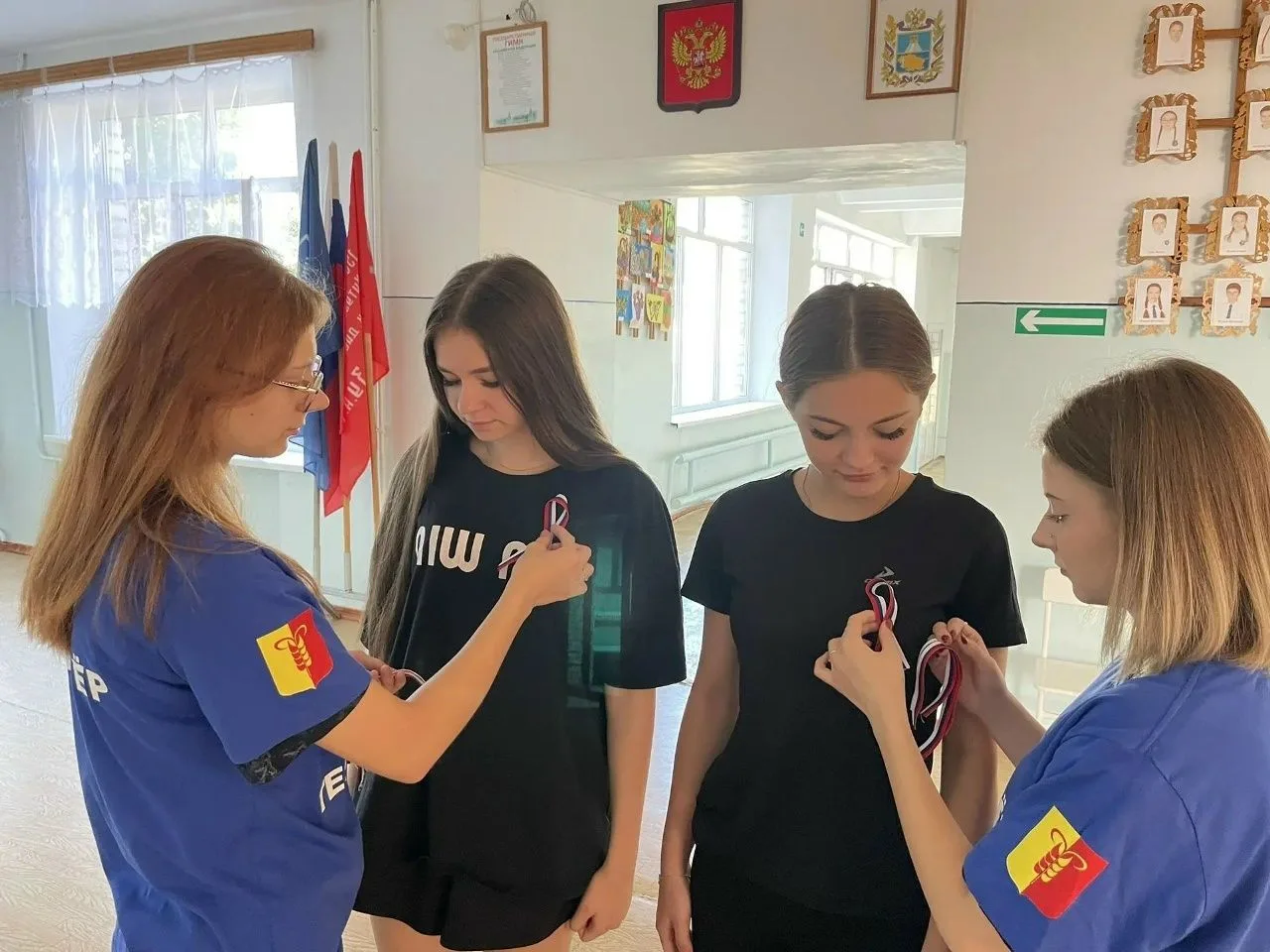 В школе №2 села Арзгир отметили День Государственного флага РФ проведением патриотическ...
