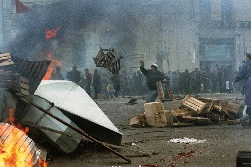 На Смоленской площади