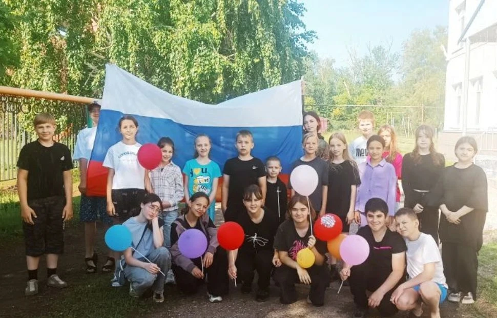 Мы живем в стране, у которой удивительное имя — Россия. 12 июня – День России. Этот день имеет особо