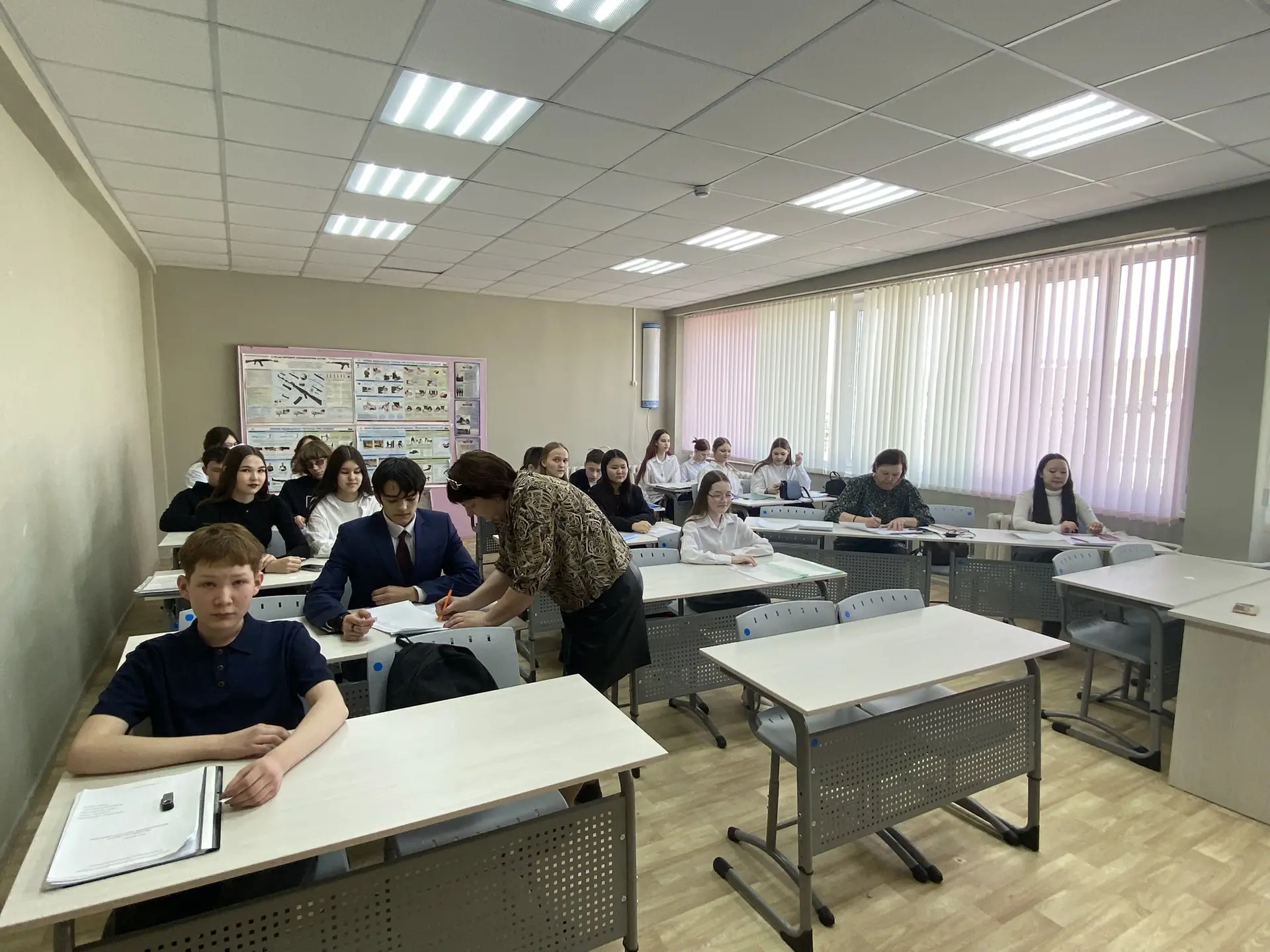 В МБОУ Ясногорская СОШ сегодня состоялся ежегодно проводимый День защиты проекта - важное событие дл