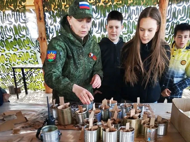 🛡 День в «Патриоте»: память, мужество и помощь бойцам 🕯  23 апреля ученики 6 «Ж» класса провели врем