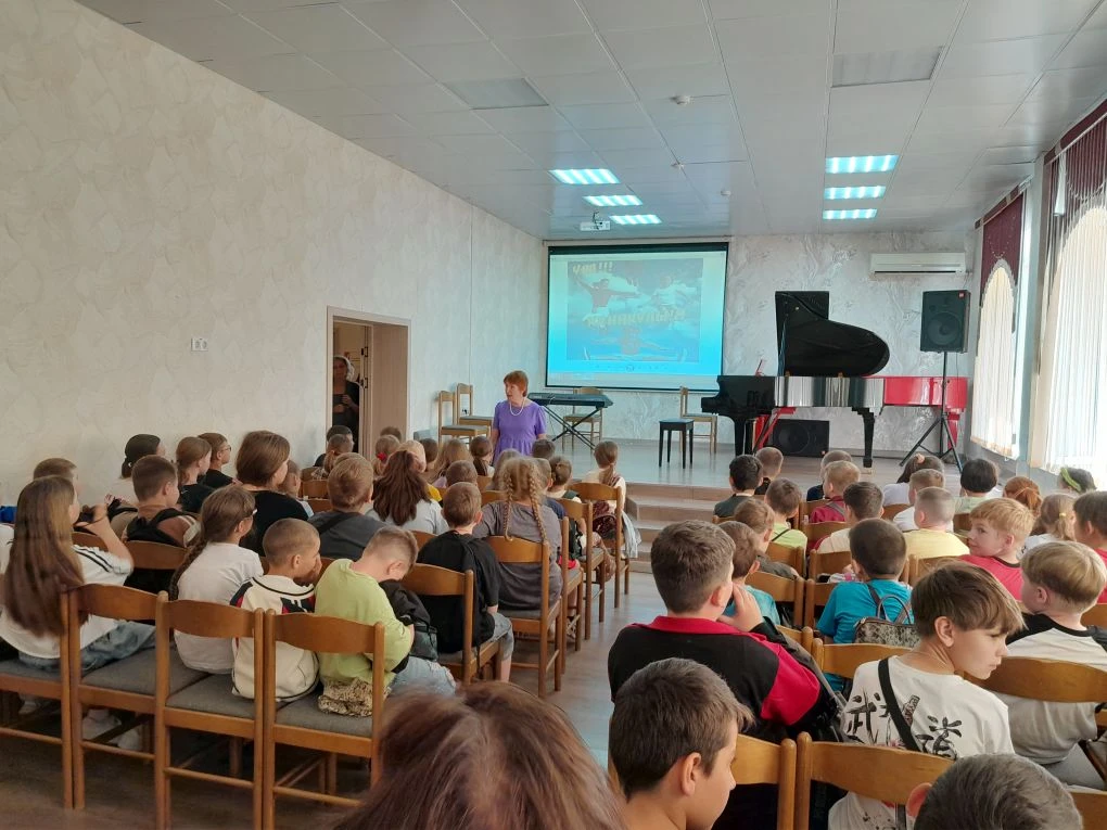 «Мир музыки» - благодатная тема для любителей классики и других направлений. Мир прекра...