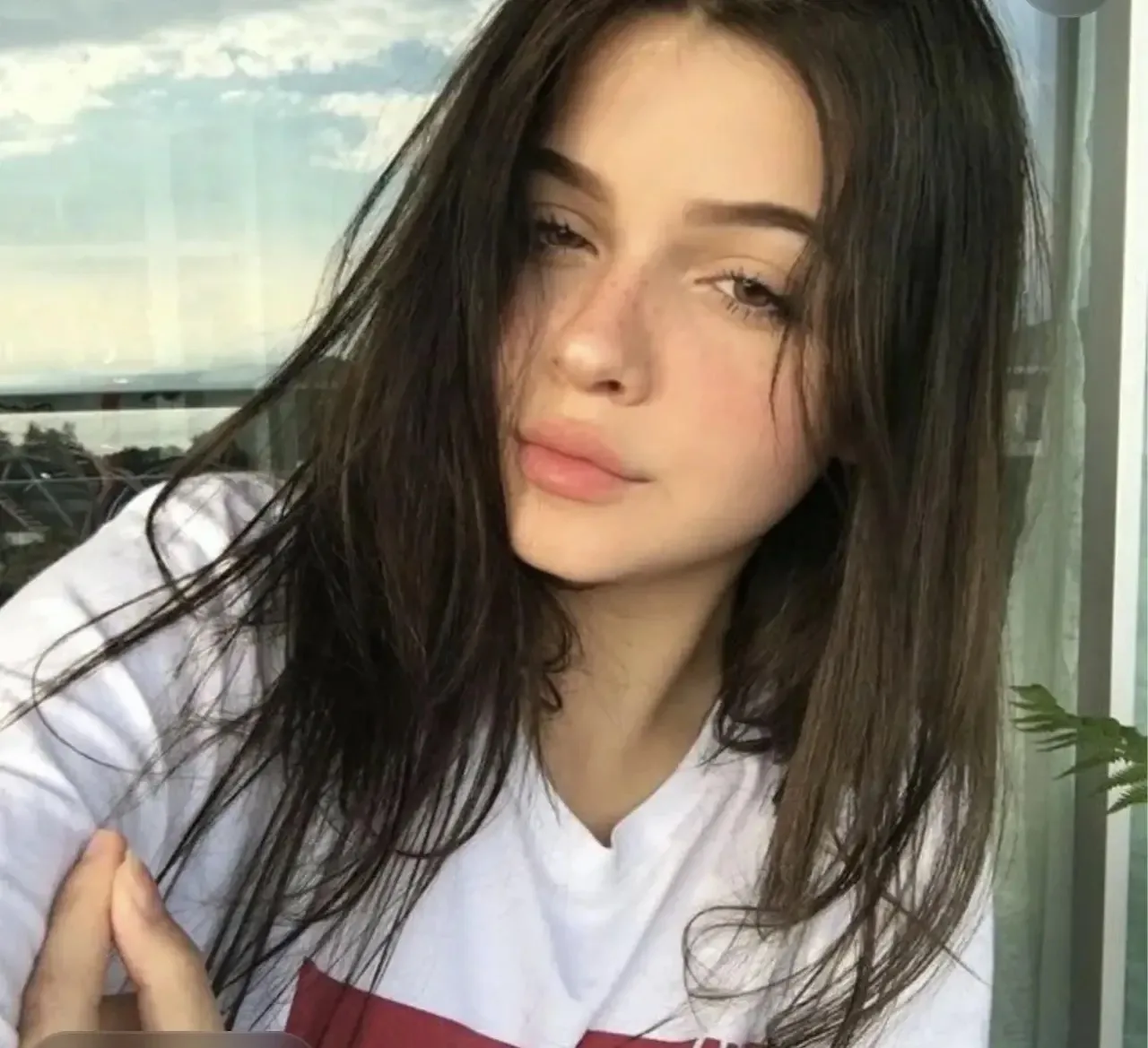 🍷 Вика
Возраст: 18
Место: Саранск

О себе:
Ищу того, с кем проведу это лето

🍷 Написать: max/Знако
