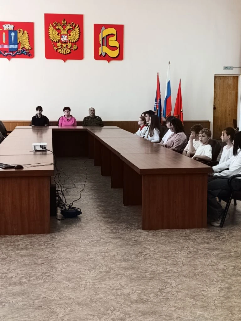 Торжественная церемония вручения паспортов молодым вичужанам в рамках Всероссийской акции Движения П