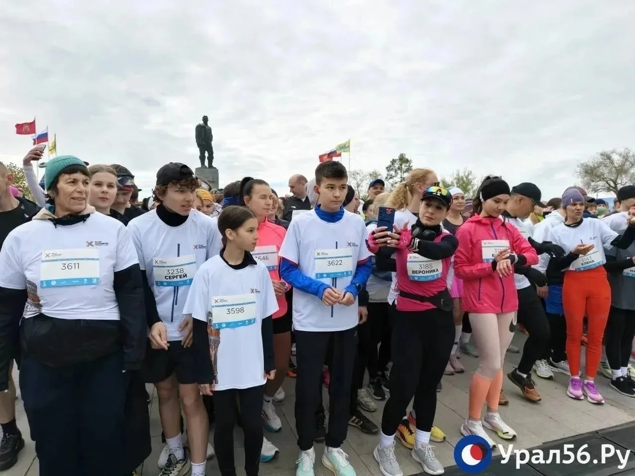 В Оренбурге состоялся грандиозный спортивный праздник: Полумарафон-2026.  В забегах приняли участие 
