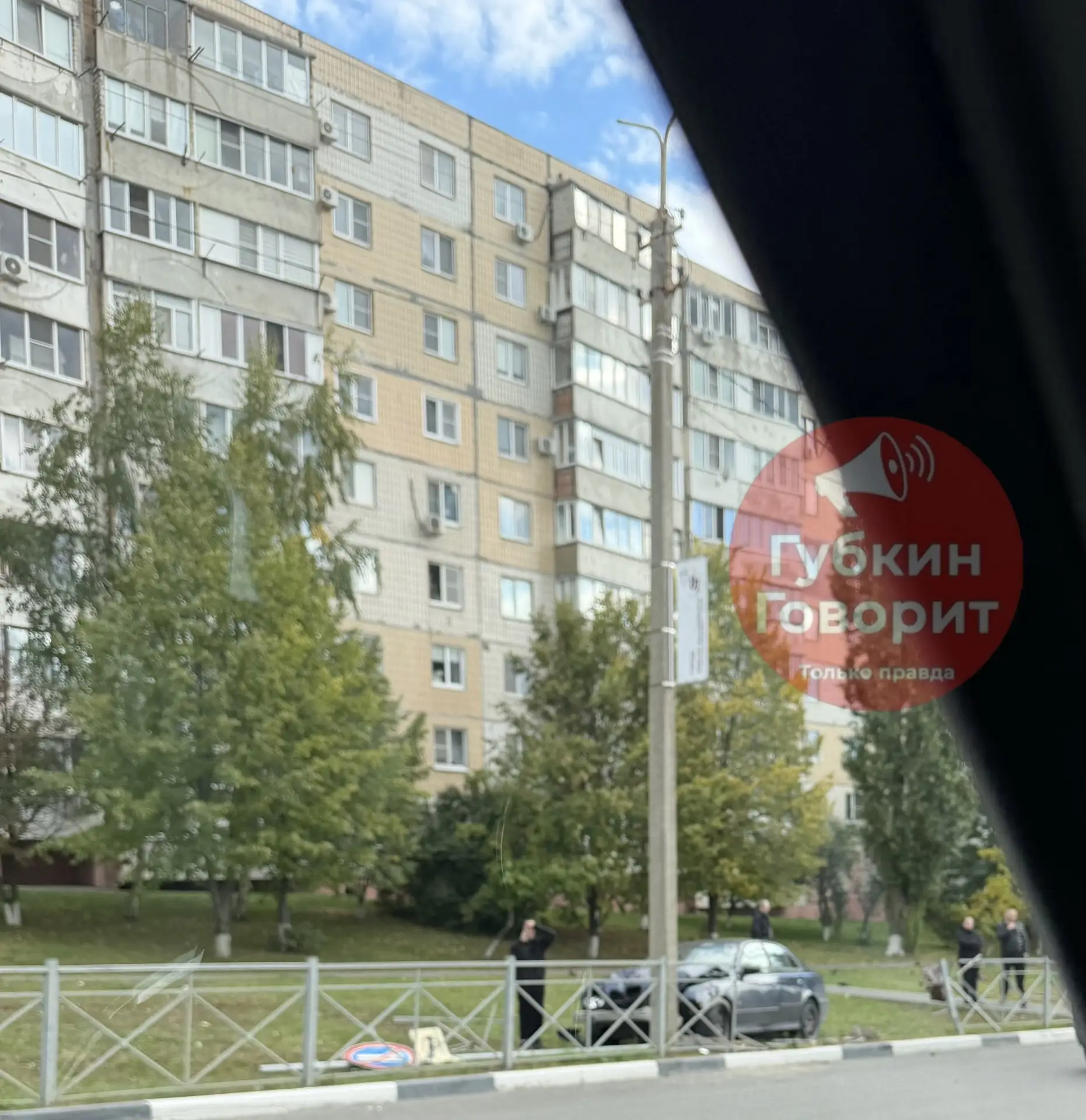 Серьезное ДТП на ул. Преображенская на светофоре , возможно есть пострадавшие .