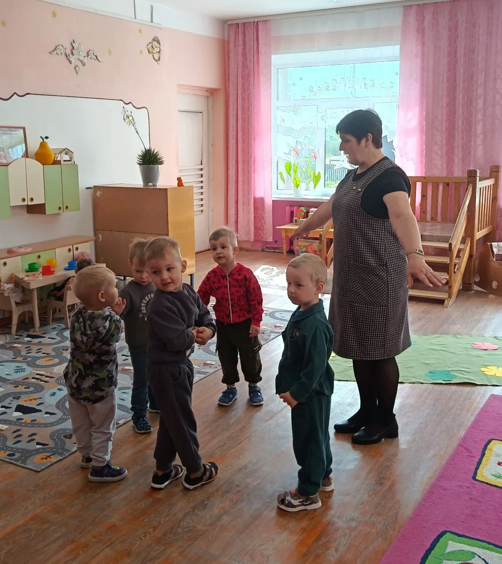 Сегодня в первой младшей группе прошло открытое занятие "🦋 Бабочки🦋 на цветочной🌸 по...