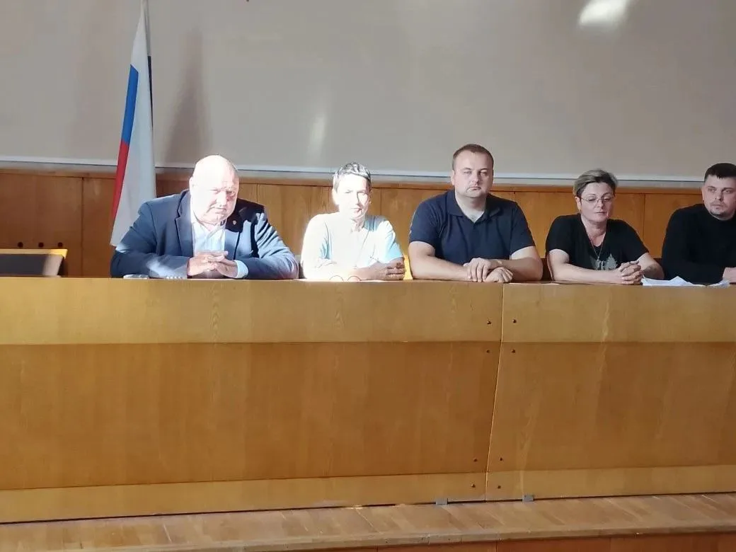 В здании Администрации Велижского муниципального округа состоялось собрание старших по ...