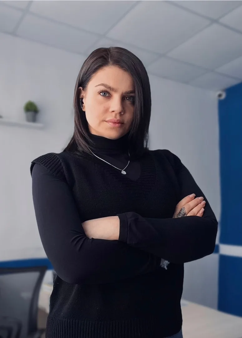 За какие долги россиян могут не выпустить за границу?

По закону приставы имеют право ограничить дол