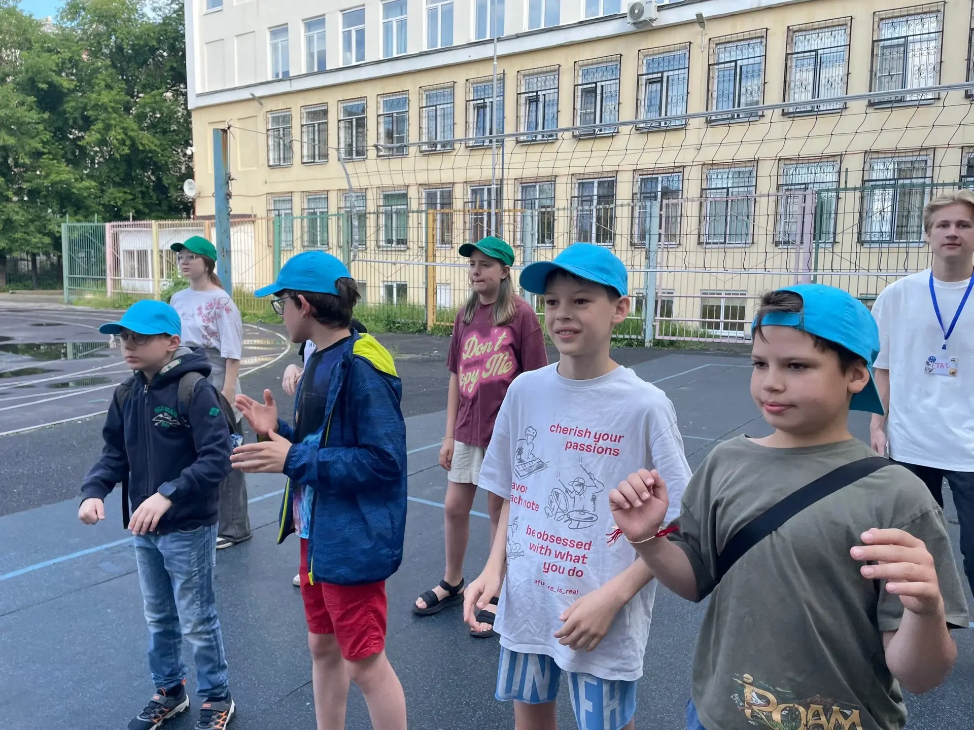 🌈15 заключительный день смены в ГОЛ «Радуга»🌈
Танцевальная зарядка 💃🕺
Итоговая линейка: планы, п