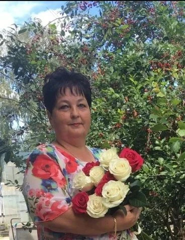 Сегодня празднует свой День Рождения учитель-логопед нашего детского сада Плют Любовь И...