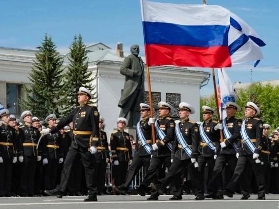 День ВМФ — главный праздник всех моряков и работников флота. Ежегодно во всех морских городах России