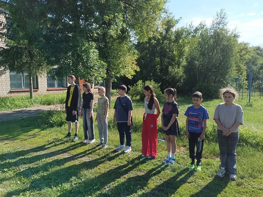 Солнечное утро и очень жаркий 15-й день в лагере! ☀️🔥

Сегодня погода выдалась особенно знойной — с