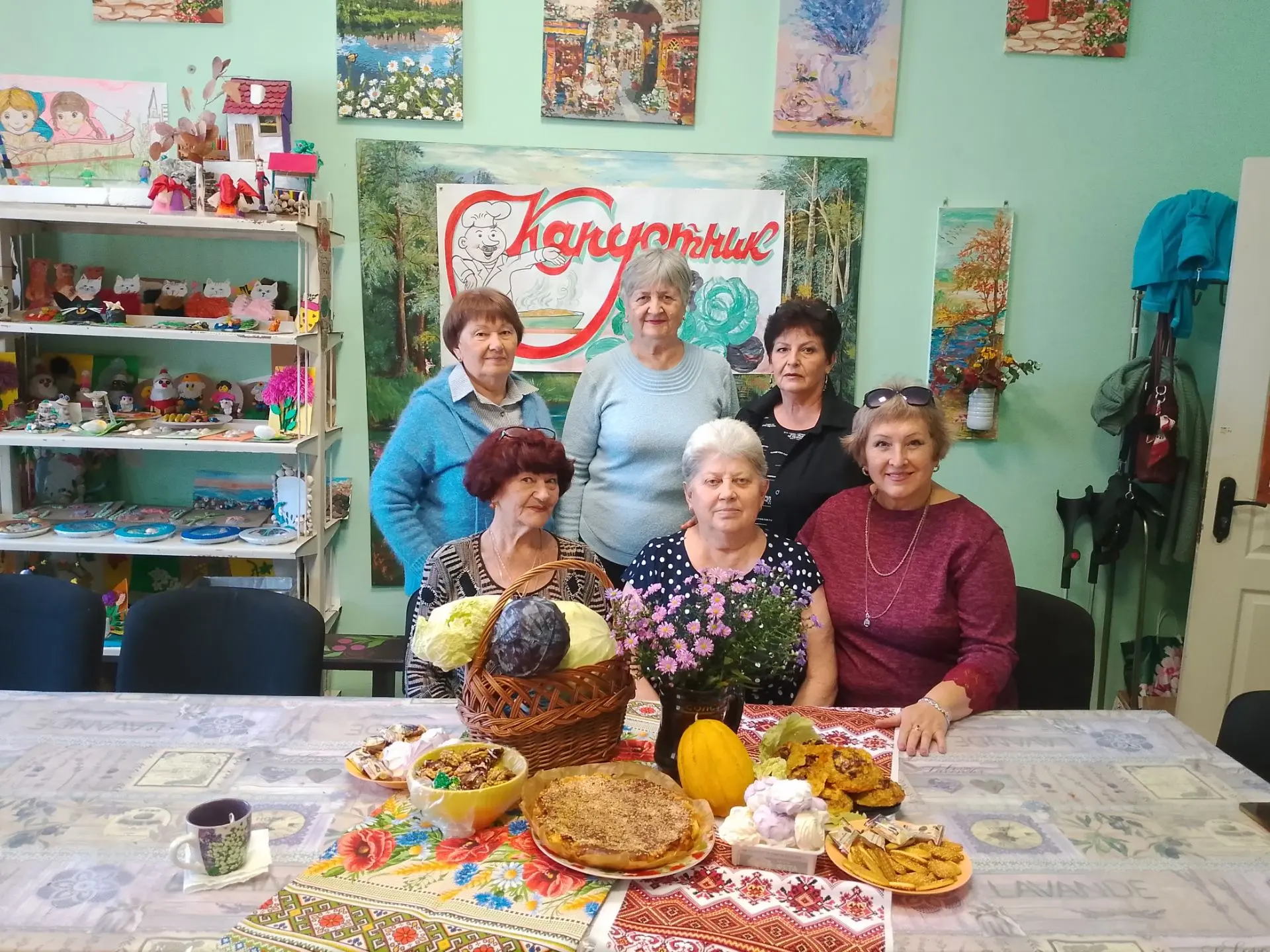 В МБУ "Новотроицкий ДК " Горняк" участницы нашего любимого объединения «Новотройчанки» ...