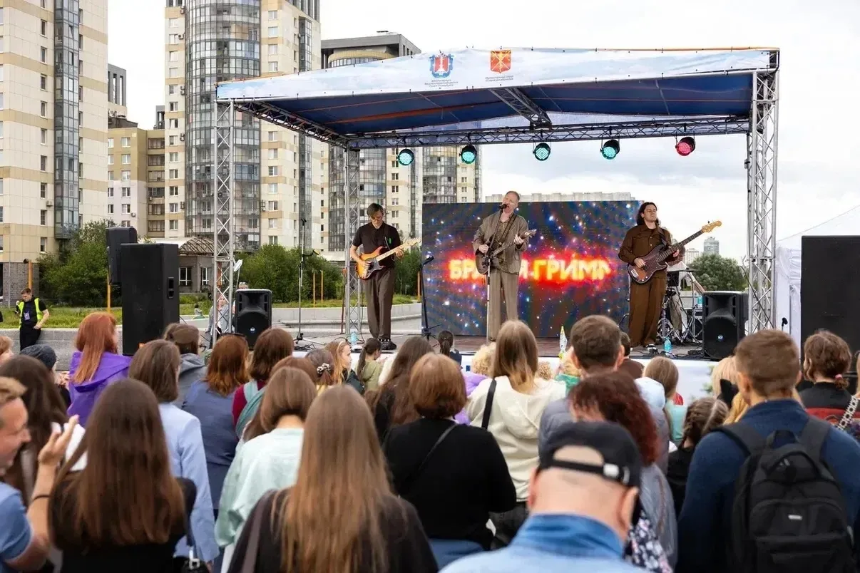💞 Васильевский остров отметил День семьи, любви и верности